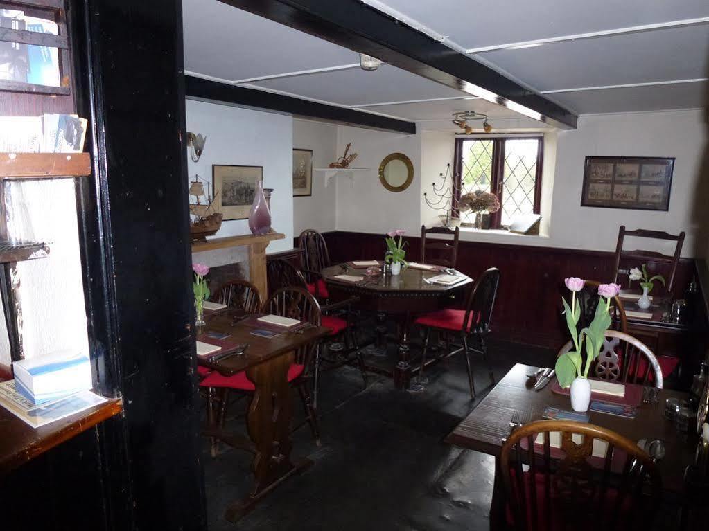 Cornish Arms Inn Port Isaac 2 Miles Pendoggett Exteriör bild
